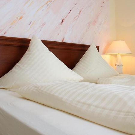 Aparthotel Scheuer Hürth Exteriör bild