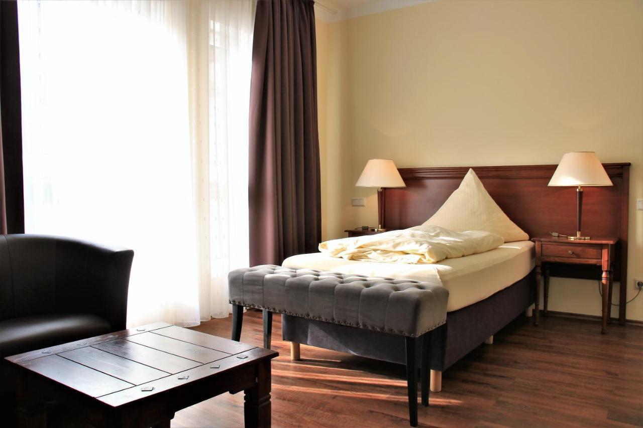 Aparthotel Scheuer Hürth Exteriör bild