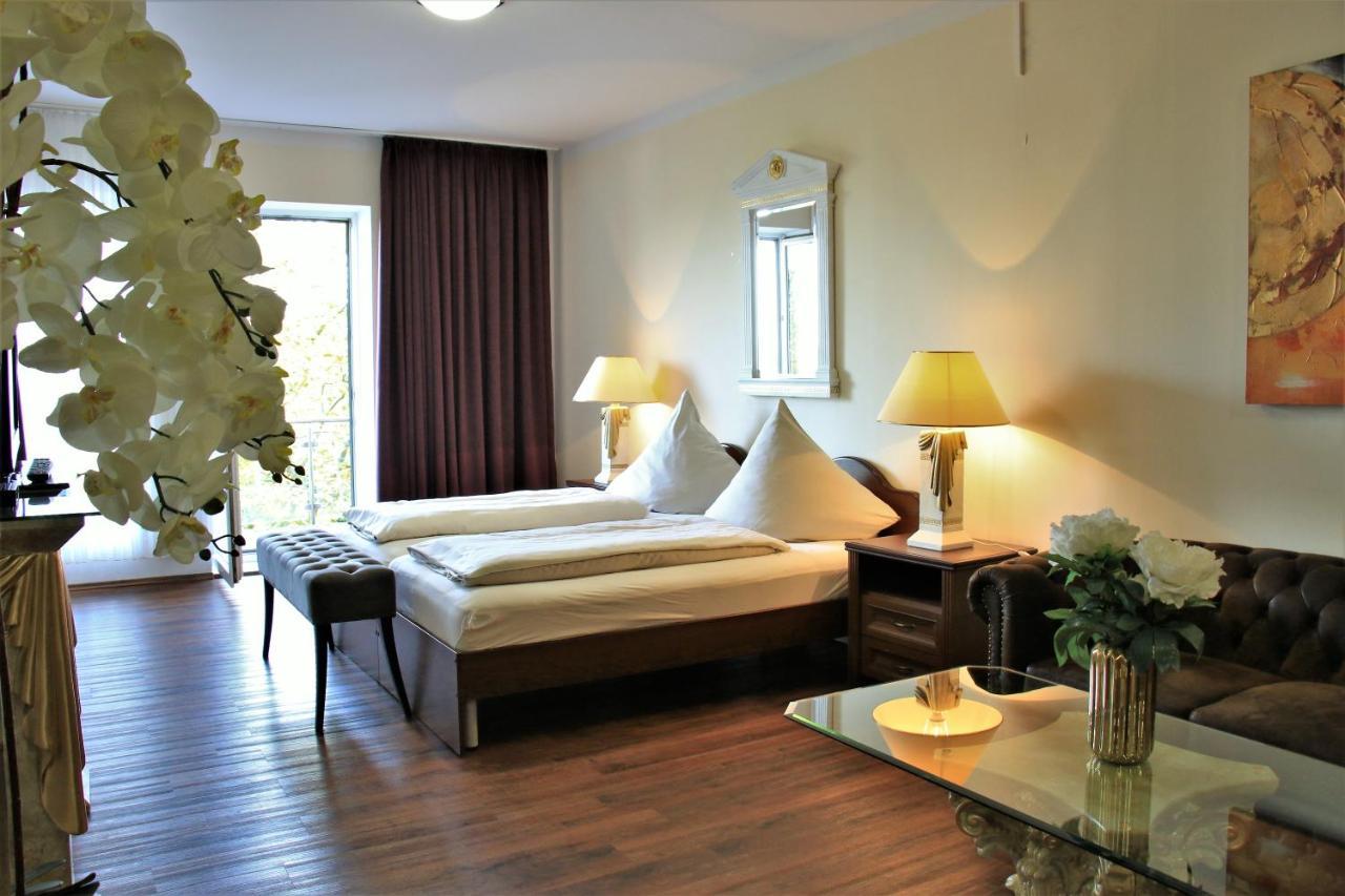 Aparthotel Scheuer Hürth Exteriör bild